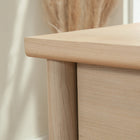 Sauder 59"W La Collection Whitaker Point Bureau - Finition Natural Maple-   L'espace de rangement derrière la porte peut contenir une tour CPU verticale et dispose d'une étagère réglable