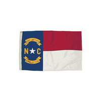 Flagzone – Drapeau de la Caroline du Nord avec surmontoir et œillets, 3 x 5 pi (FZ-2322051)-Drapeau de la Caroline du Nord avec un style distinctif