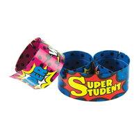 Teacher Created Resources Superhero Super Student Slap Bracelets, paquet de 60-Une façon amusante de récompenser un bon comportement.