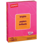Staples – Papier à copies de couleur Brights, format lettre, 8 1/2 po x 11 po, fuchsia, rame/500-Pour les imprimantes laser et à jet d’encre