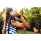 Google - Fitbit Moniteur d'activité Ace 3 - Noir/Rouge sport-Les enfants peuvent mettre leur famille au défi de participer à des concours de pas et envoyer des messages ou des encouragements dans l'application