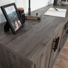 Sauder - 433681 La Collection Aspen Post Crédence - Finition Pebble Pine-Assemblage rapide et facile grâce aux moulures glissées brevetées.