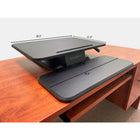 Posidesk POSI210BKA 25 Pouces Bureau Assis/Debout De Type Piédestal Avec Gobelet/Accessoires Garde, Noir-Réglage en hauteur de 5,9 po à 19,7 po