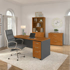 Bush® - Bureau de direction de la collection Westfield, 72 po, fini cerisier na-Bureau de direction de 72 po à utiliser avec la galerie de réception (article n° 439357, en sus)