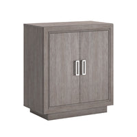 Sauder - 434777 La Collection Hayes Garden Meuble de rangement - Finition Ashen Oak-Espace rangement dissimulé derrière les portes.