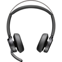 HP - Casque Poly Voyager Focus 2 USB-A avec support de chargement-Découvrez l'excellence acoustique Poly avec le casque Voyager Focus 2. L'arrière-plan bruyant et gênant est réduit grâce à trois niveaux d'ANC hybride numérique avancé. Vous serez prêt à avoir les conversations les plus critiques en toute confiance.