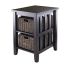 Winsome – Table d’appoint Morris avec 2 paniers pliables, espresso-La collection Morris : des tables parfaites avec beaucoup d’espace de rangement.