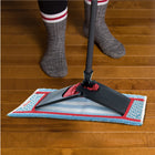 Vileda Rechange vadrouille Fibro Contact-Peut être utilisée comme vadrouille humide ou sèche; permet un nettoyage plus approfondi lorsqu’elle est humide et peut être utilisée sèche comme vadrouille anti-poussière