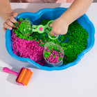 Educational Insights - Playfoam® Pluffle™ Sensoriel Station-Comprend un bac sensoriel, 2 couleurs de playfoam pluffle et 3 outils de motricité fine : rouleau pratique, écopes à ciseaux et tasse de collection.
