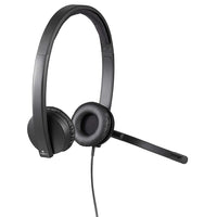 Logitech – Casque stéréo H570e 981-000574-L'annulation de l'écho acoustique, le microphone anti-parasite et le traitement numérique du signal (DSP) bloquent les bruits indésirables pour garantir des conversations claires avec un son de grande qualité. Choisissez le modèle H570e Mono ou Stéréo pour un ou deux haut-parleurs.