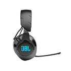 JBL Quantum 610 Wireless - Casque gaming circum-auriculaire sans fil avec micro-tige à bascule orientable - Noir-Micro-tige à bascule à saisie vocale : Faites-vous entendre clairement lors des moments critiques avec le micro-tige à bascule orientable. Et grâce à la fonction automatique d’activation/de désactivation et la coupure du son, vous pouvez rapidement mettre sur pause lorsque le monde réel vous contacte.