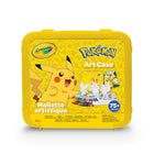 Crayola - Mallette artistique Pokémon-Comprend 1 coffret réutilisable en plastique, 24 crayons de cire, 12 marqueurs à trait fin, 10 marqueurs à trait large, 3 personnages sur pied, 16 pages à colorier, 16 feuilles de papier, 3 feuilles d'autocollants et 1 affiche.