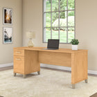 Bush Furniture - Bureau 72 po avec tiroirs Somerset - Érable croix-Le bureau d’ordinateur comprend un passe-fils pratique pour garder les fils et les câbles à l’écart