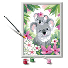 Ravensburger - CreArt Kit de peinture par numéros Koala Cuties-L'ensemble comprend 15 peintures acryliques opaques à base d'eau dans des pots numérotés, un plan de travail épais de haute qualité, un pinceau à pointe fine durable