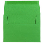 JAM Paper - Enveloppes d'invitation Brite Hue recyclées, fermeture gommée, 4 3/8 po x 5 3/4 po, vert Noël, paq./100-Taille : A2 (4 3/8 po x 5 3/4 po)