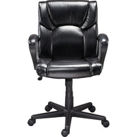 Staples® – Fauteuil de direction Montessa II Luxura, noir (25221R-CA)-Le capitonnage noir Luxura ressemble à du cuir véritable à la vue et au toucher