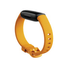 Google - Fitbit Inspire 3 bracelet d’activité forme et santé - Éclat matinal-Résistant à la natation et confortable : le bracelet super léger et résistant à la natation épouse naturellement votre poignet pour un confort de jour comme de nuit.