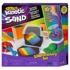 Kinetic Sand - Coffret Sandisfactory avec 907 g de Kinetic Sand coloré et noir comprenant plus de 10 outils-907 G de Kinetic Sand : Le Kinetic Sand est le sable à modeler original que les enfants adorent. Remuez le sable, sentez-le couler entre vos doigts comme un liquide qui se déplace lentement. Il coule, bouge et fond
