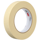 Ruban de masquage Scotch, 2308, havane, 0,13 mm (5,3 mil), 24 mm x 55 m (0,94 po x 60 v)-Le support en papier crêpé aide à maintenir la forme et l’adhérence dans les coins