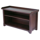 Winsome - Banc de rangement Milan avec tablette, fini noyer antique-Le banc est muni de deux tablettes pour des fins de rangement pratique