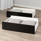 Prepac - Tiroirs de rangement Select BBQK-1303-1 sur roulettes, paq./2, noir-Les tiroirs s'adaptent parfaitement aux formats grand et très grand du lit à 4 colonnes Prepac Select