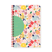 Fringe - Journal Bloomies - 5,625 po l x 8,75 po L - 120 pages lignees-Couverture en papier souple multicolore avec motif fleuri.