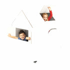 Bankers Box - Maison de jeu Au jeu - 32 l x 38 L x 48 H po - Blanche-Fabrication solide et sans danger : Carton ondulé 32-ECT avec des bords arrondis adaptés aux enfants offre force et sécurité pour des heures de jeu, La conception sans plomb est certifiée selon la norme F963 Spécification standard de sécurité des consommateurs