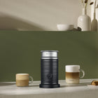 Nespresso - Mousseur à lait Aeroccino 3 - Noir-Taille compacte : diamètre : 9 cm/3,5 po, hauteur : 17 cm/6,7 po