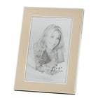 Elegance – Cadre photo Jolene, or satiné, 4 x 6 po (63374)-Cadre photo pour bureau