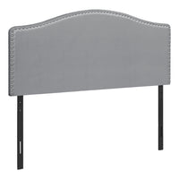 Monarch Specialties - 6011Q Lit Queen Tete De Lit Simili - Cuir Gris-Tête de lit arquée rembourré en similicuir gris avec bordure de tête de clou au fini chromé