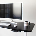 AnthroDesk - Bureau assis/debout electrique - Base Noire avec une surface de travail BM 60" x 30"-Couleur Du Cadre: Noir
