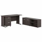 Bush Business Furniture - Bureau d'ordinateur 60 po l avec classeur mobile et armoire basse Studio A - gris orage-L'ensemble comprend : un bureau d'ordinateur 60L, un classeur mobile à 2 tiroirs et une armoire de rangement basse avec portes et tablettes