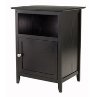 Winsome – Table de bout/chevet, noir-Cette table de chevet en bois de style shaker s’adapte à tout décor. En bois massif, cette table de chevet noire ajoute une touche chaleureuse à n’importe quelle pièce. Assemblage nécessaire.
