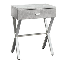 Monarch Specialties - 3264 Table D'Appoint - 24 po H/Gris Cimente/Metal Chrome-Surface en panneau de particules gris ciment avec pattes en métal chromé