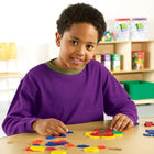 Learning Resources Bloc à motifs, 0,5 cm d'épaisseur-Beaucoup de pièces pour que plusieurs enfants puissent jouer et apprendre ensemble