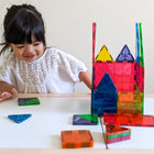 Magna-Tiles - Ensemble De Construction MAGNETIC Classique De 32 Pièces, La Marque De Construction Magnétique Originale  -Ce Qui Le Rend Unique:  Vous regardez l’ensemble original et le plus célèbre en construction magnétique! Présente des formes géométriques classiques dans des couleurs primaires