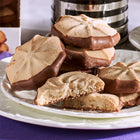 Grandma Wild's - Biscuits viennois demi-enrobes de chocolat au lait - 150g - Paquet de 3-150g - paquet de 3