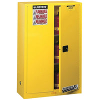 JustriteMD – Armoire de rangement ininflammable Sure-GripMD, 2 portes à ferm. auto., 43 x 18 x 65 po-Paroi double, acier soudé de calibre 18 avec une isolation d’air de 1 1/2 po