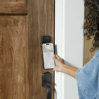 Yale - 450 Assure Lock 2 Plus avec clés Apple Home et Wi-Fi - Suède noir-Laissez entrer les gens à distance, verrouillez-les, envoyez des codes d'entrée personnalisés