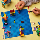 LEGO Classic - Plaque de base bleue Ensemble de construction pour enfants - 1 pièce-Un cadeau pour les enfants âgés de 4 ans et plus - LEGO Classic Plaque de base bleue (11025) s'offre bien en cadeau pour un anniversaire, les Fêtes ou toute occasion