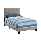 Monarch Specialties - 5920T Lit Simple - Tissus Gris-Cadre de lit de à profil bas dans un magnifique tissu aspect lin gris - la tête de lit rembourrée est dotée d'un élégant design capitonné.