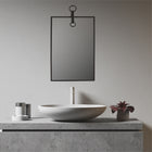 Mirrorize - Miroir Mural Design - 20" x 13" - Noir-Ce miroir décoratif rectangulaire suspendu en métal est doté d'un bracelet en cuir stable. Il donne un look classique et moderne à tout espace intérieur, y compris la salle de bain, le salon, le couloir, l'entrée et la chambre