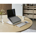 Humanscale - Support pour ordinateur portable L6-À un poids leger de 8,4 lb, le L6 peut être utilise partout où vous installeriez un ordinateur portable.