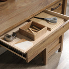 Sauder 53"W La Collection Cannery Bridge Bureau - Finition Sindoori Mango-  Les panneaux latéraux présentent un motif à chevrons