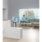 Ventilateur purificateur de bureau Dyson Pure Cool - bleu-Rafraîchissement en été
Par temps chaud, un flux puissant d’air purifié vous rafraîchit.
