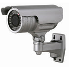 SeqCam – Caméra de sécurité couleur IR étanche, 10 po x 11 po x 8 po, argent-Le capteur d'images évolué produit une vidéo haute résolution à 600 lignes TV de résolution