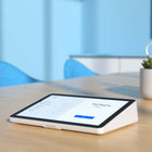 Logitech - Tap IP Contrôleur tactile avec alimentation par Ethernet (PoE – Power over Ethernet) - Blanc-Avec un seul câble PoE pour l’alimentation et les données, Tap IP peut être placé de manière pratique à proximité des participants, sans avoir à utiliser de longs câbles.