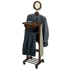 Winsome – Valet de nuit sur roulettes, noyer antique-Doté d’un tiroir de rangement central idéal pour les clés ou le portefeuille et d’un miroir inclinable