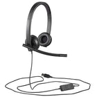 Logitech – Casque stéréo H570e 981-000574-Un cordon anti-enchevêtrement plat connecte le port USB à votre Mac ou votre PC. La simplicité du prêt à l'emploi!