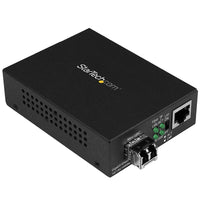 StarTech - Convertisseur de support fibre optique Gigabit Ethernet, compact, 850 nm LC, 550 m-Convertissez une connexion Ethernet RJ45 de cuivre en une connexion à fibres optiques pour étendre votre réseau de manière économique